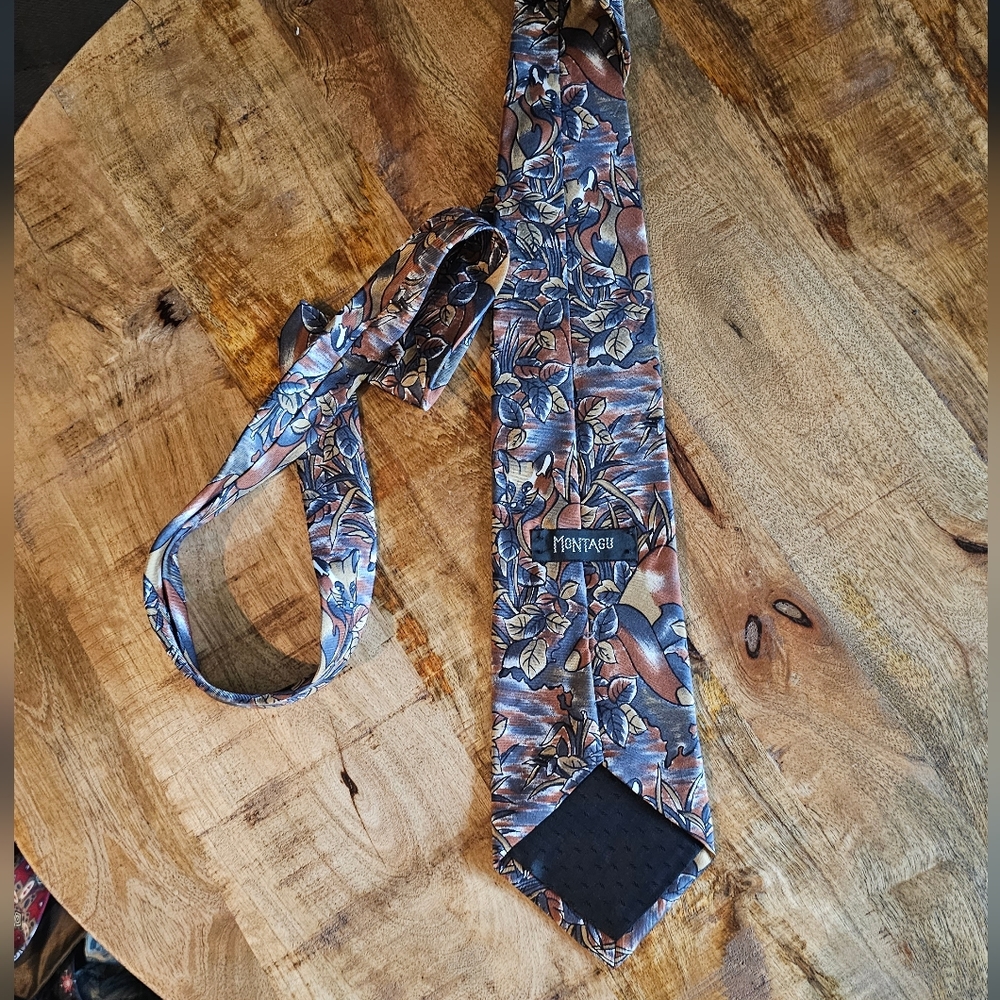 Rare Montagu Fox Print Silk Brown & Navy Blue Mens Neck Tie - Picture 3 of 5